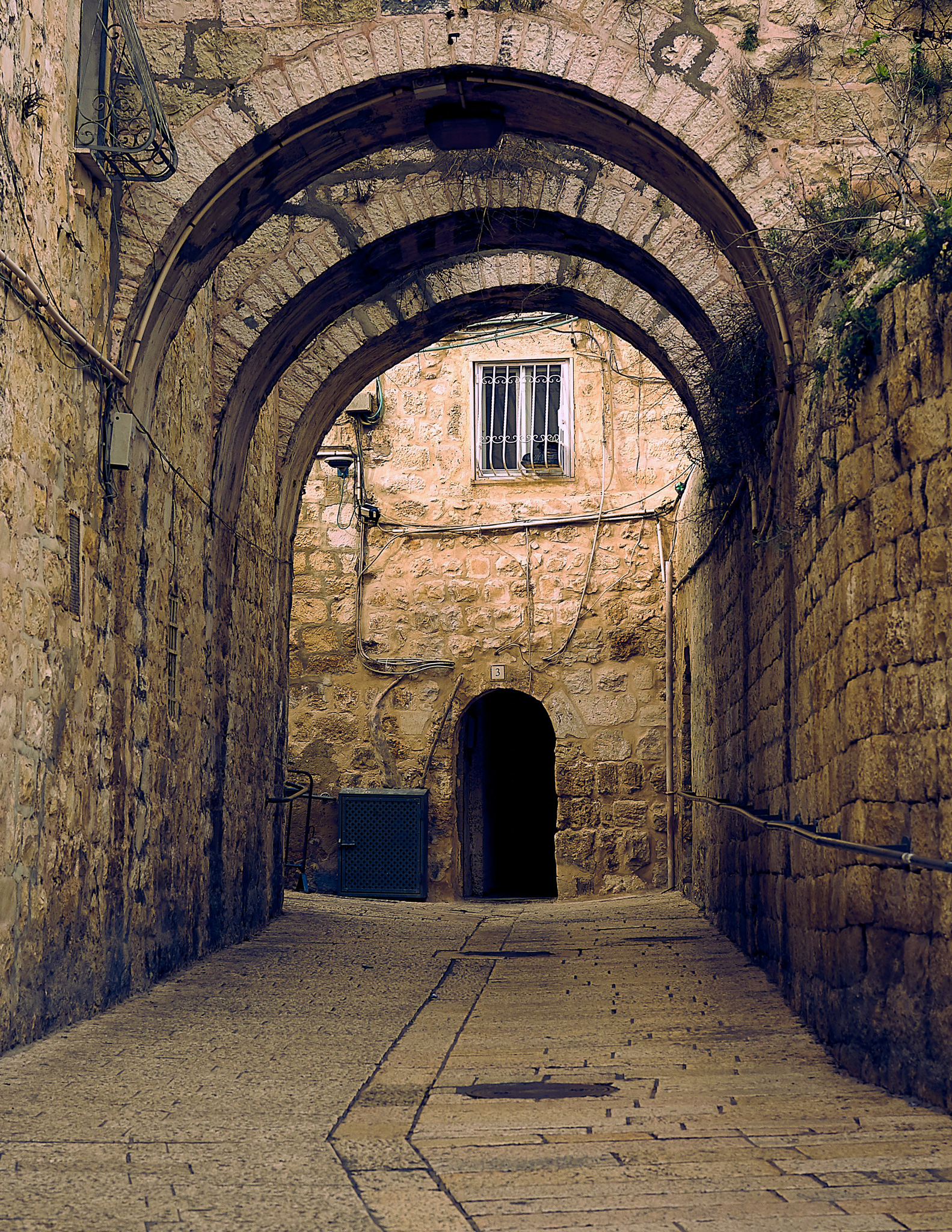 arches and alleyways in Jerusalem