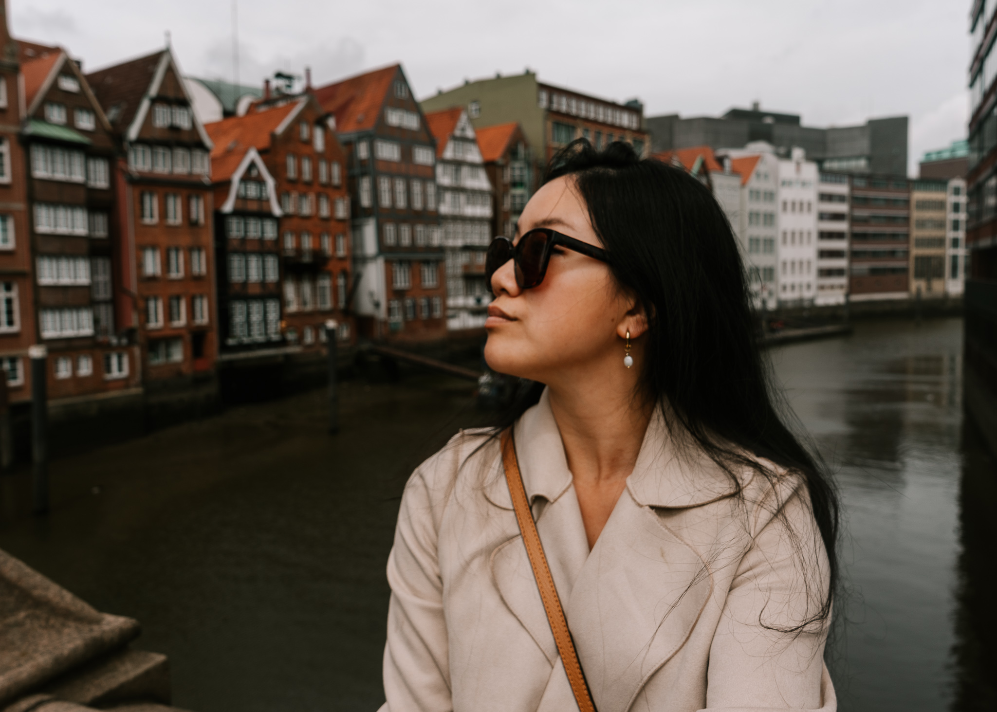 historic townhouses in Deichstrasse for one day in Hamburg